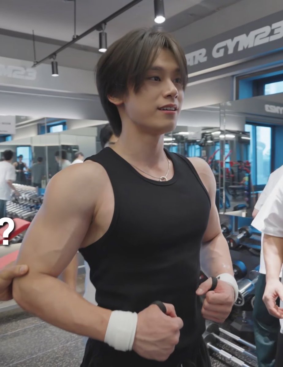 switchblaade_'s tweet photo. we all know who it should have been https://t.co/F03NvIo2W0