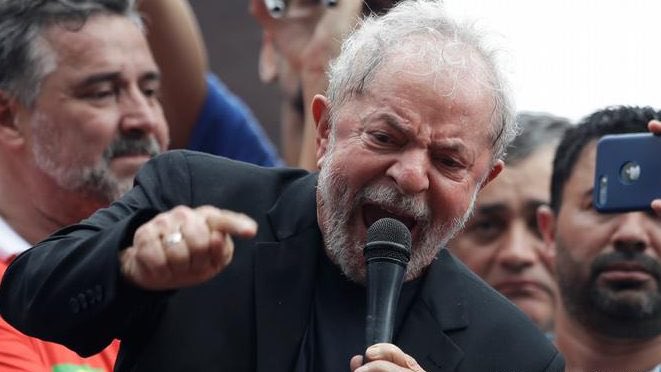 juanburgos's tweet photo. No, señores opinadores, Lula es un perfecto hijo de la chingada que financió a Cuba, Chávez, Maduro y a AMLO.

No es demócrata, es un cabrón que endeudó Brasil y que persigue opositores porque señalan su corrupción.

Ser de izquierda es cool, ser de derecha es de damas y varones. https://t.co/TpLGdTJH7o