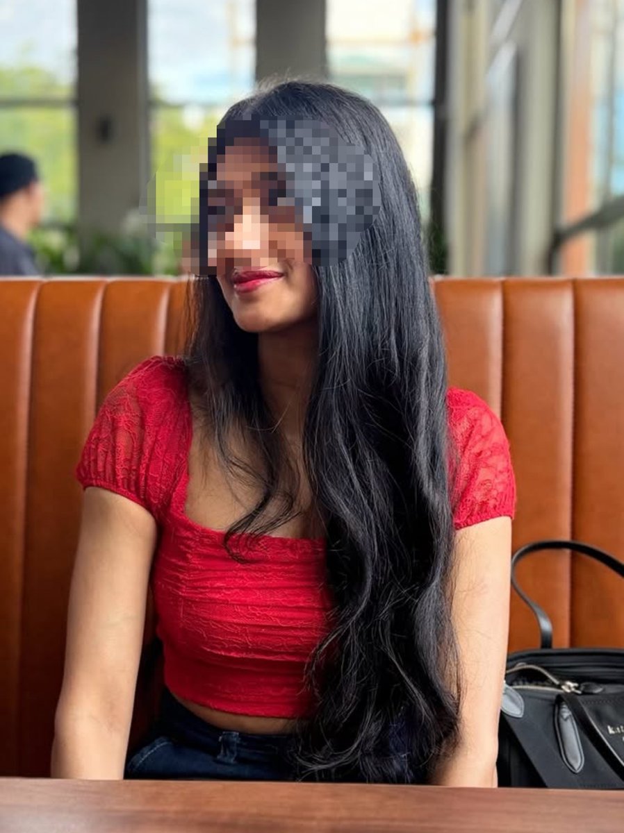 Naughty2paiyan's tweet photo. Chinna molai ya irunthalum chiiknu vachirka 😈😋 https://t.co/RbEWaENGt9