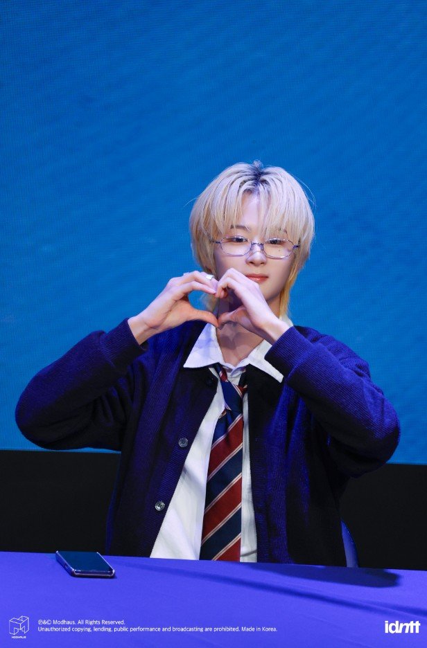 thagikn0fj's tweet photo. Everyone, please vote for JiHoo and DongHyuk! 
#idntt #아이덴티티 #KimJiHoo #김지후 #YooDongHyuk #유동혁 #find_id https://t.co/D1kkVtngFN