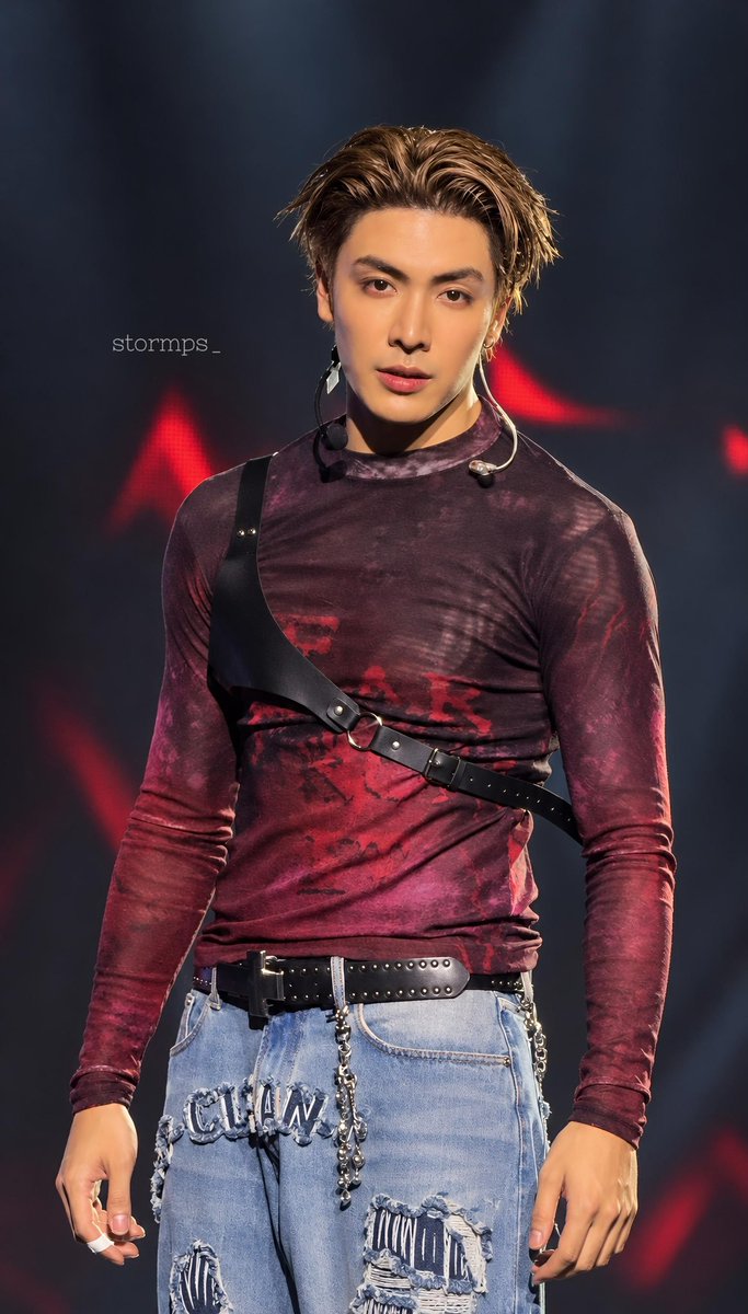 dn_jchen's tweet photo. พี่จุง JASPER โคตรรรรหล่อ! 🖤❤️ https://t.co/BnnuLr6ssI