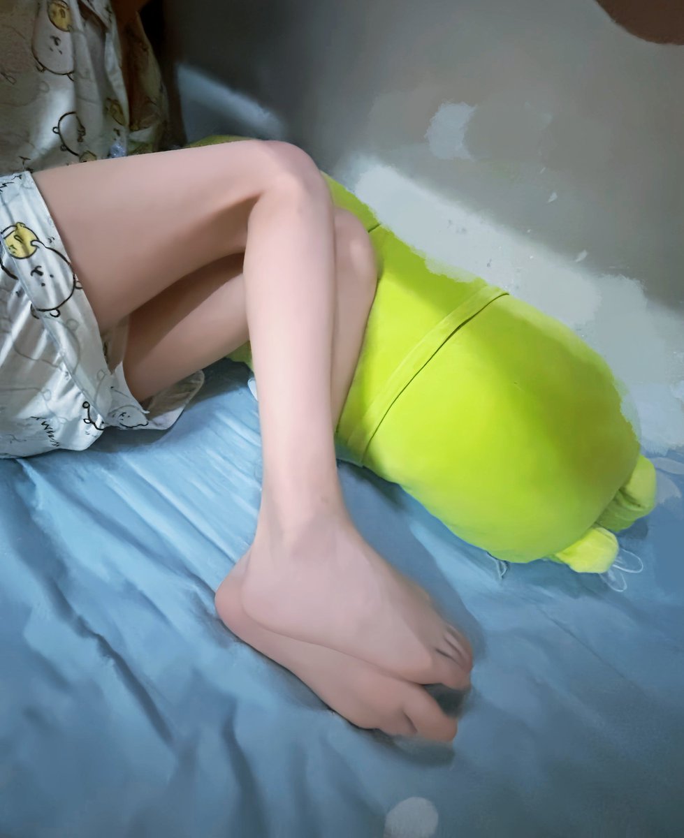 RodinaWork79665's tweet photo. 我最近伤心透了 还好有小狗陪我U・・U https://t.co/bITd5vqU57