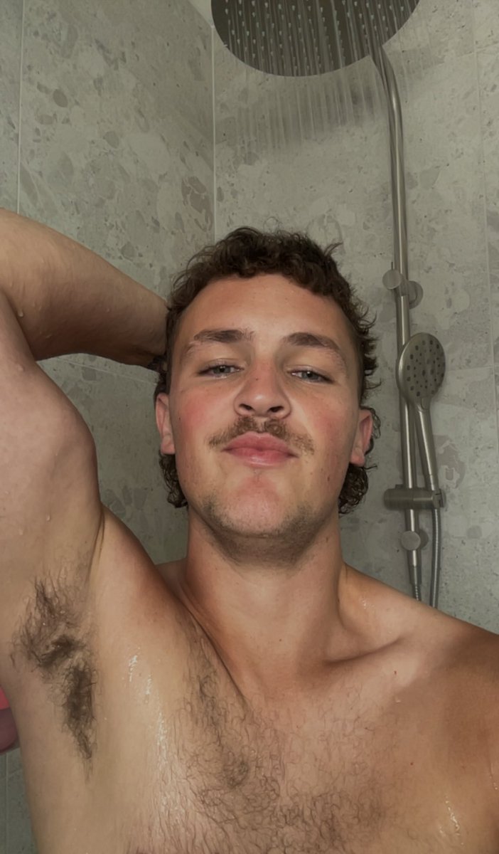 aussiealpha03's tweet photo. The pit boss is here to oversee all activity. 👀 
Where are my good boys at? 😈 

Findom cashmaster straight https://t.co/RYXLsMgcZT