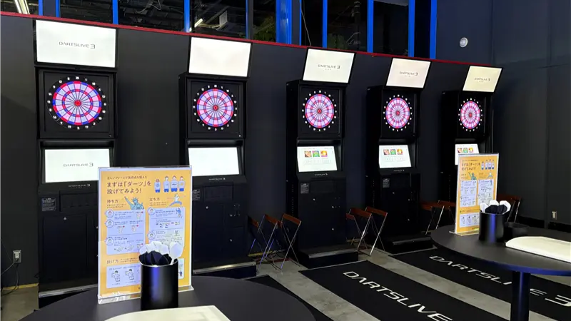DARTSLIVE's tweet photo. ゲームセンター GiGOにダーツコーナーが続々オープン！
ダーツライブ3入替も絶賛進行中！
今回は最近オープンした店舗をご紹介します💁‍♂️
 
GiGO仙台
GiGO会津若松
GiGOスマーク伊勢崎
GiGO六本木芋洗坂
GiGO港北インター
GiGO北岡崎
GiGO三宮北口
GiGO高松
THE GOLF BAR NICE SHOT
 
店舗一覧はこちら👇
https://t.co/T9uYJCMvuJ