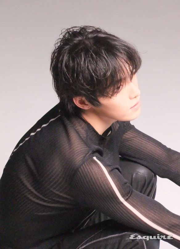 dlxxxchan's tweet photo. 이 사진 빌런미 있고 너무 조흠 ..... https://t.co/AQj9EvczA5