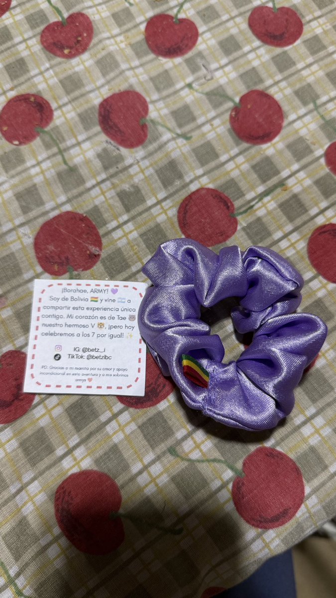 jiminsincachete's tweet photo. No encontró el ig de las chicas que me regalaron freebies :( son todos hermosos pero quería decírselos por privado 
Si alguna de casualidad está por acá se me reporta https://t.co/gzIi3kuCLo