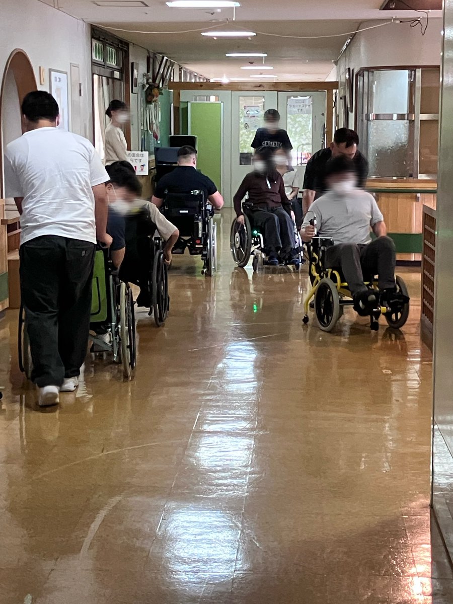 kaigokensyu's tweet photo. 福祉用具・介護ロボット体験講座
転倒許容、リフト体験など機器を実際に使用して行いました。
いつか誰かの役に立ちます様に。
#ころやわ
#テックマット
#Hug
#岐阜県介護研修センター
#福祉用具
#介護ロボット https://t.co/fOOmjdEYEl