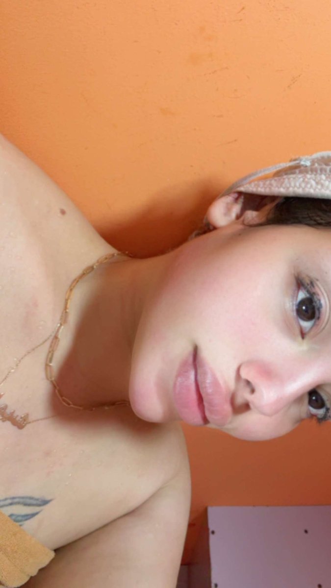 vsoso1x's tweet photo. After 🛀 https://t.co/tVZLH4bo33