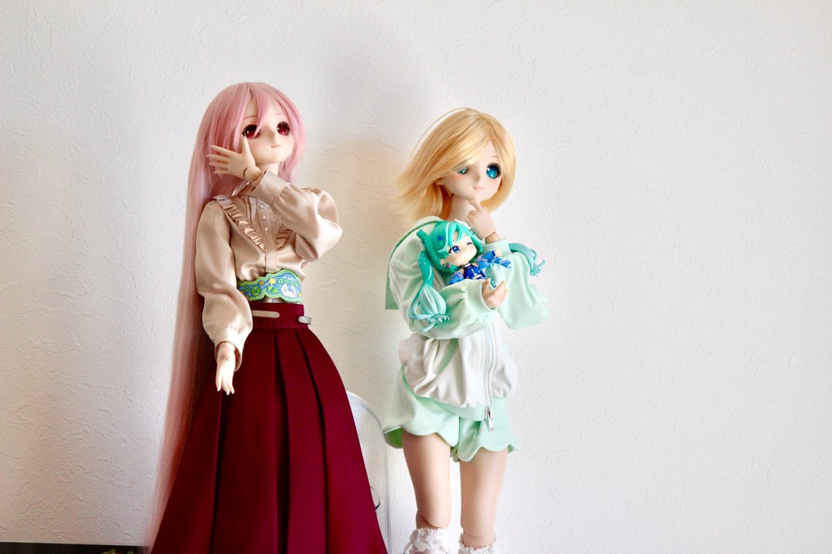 kleena_0727's tweet photo. 髪のセットはいまいちだけど一眼レフで撮ったふたりが可愛い
明るさだけ調整しましたがいつ見ても可愛いね私の子供たち､､､､､ https://t.co/DJCc5e2Blw