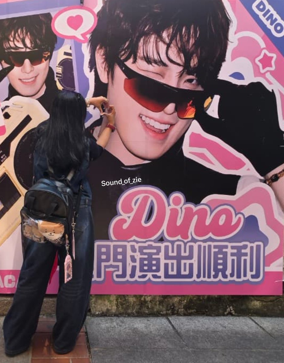 Sound_of_zie's tweet photo. @TeePorZone @paradisenthu Q kemaren pake ini pas konser dino di macau boleh kak. .tapi gk tau kalo di indo ya https://t.co/6hkVC10xTd