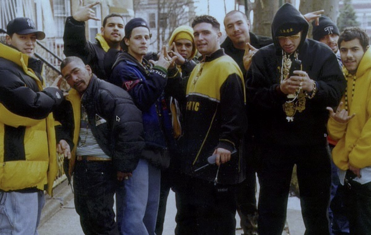 OneBreather's tweet photo. @BasedGeologist > Import Catholics 🇮🇪
They form violent gangs
> Import Catholics 🇮🇹
They form violent gangs 
> Import Catholics 🇲🇽
They form violent gangs https://t.co/IhAcxblsPm