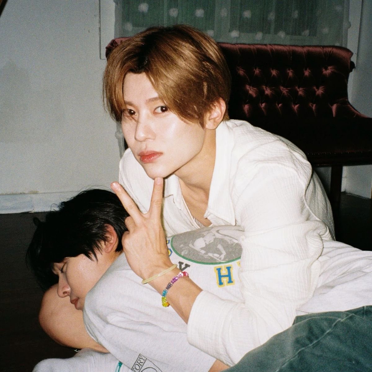 nonsorok's tweet photo. 맨날 이 포지션 되는 거 왤케 웃김 https://t.co/W2ENBIdmwG