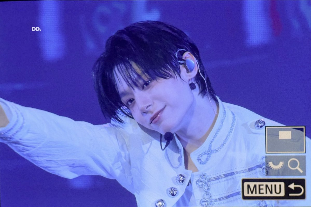 deardelight_826's tweet photo. 261024

#환웅 #HWANWOONG 
#원어스 #ONEUS https://t.co/Sa57eUE9m1