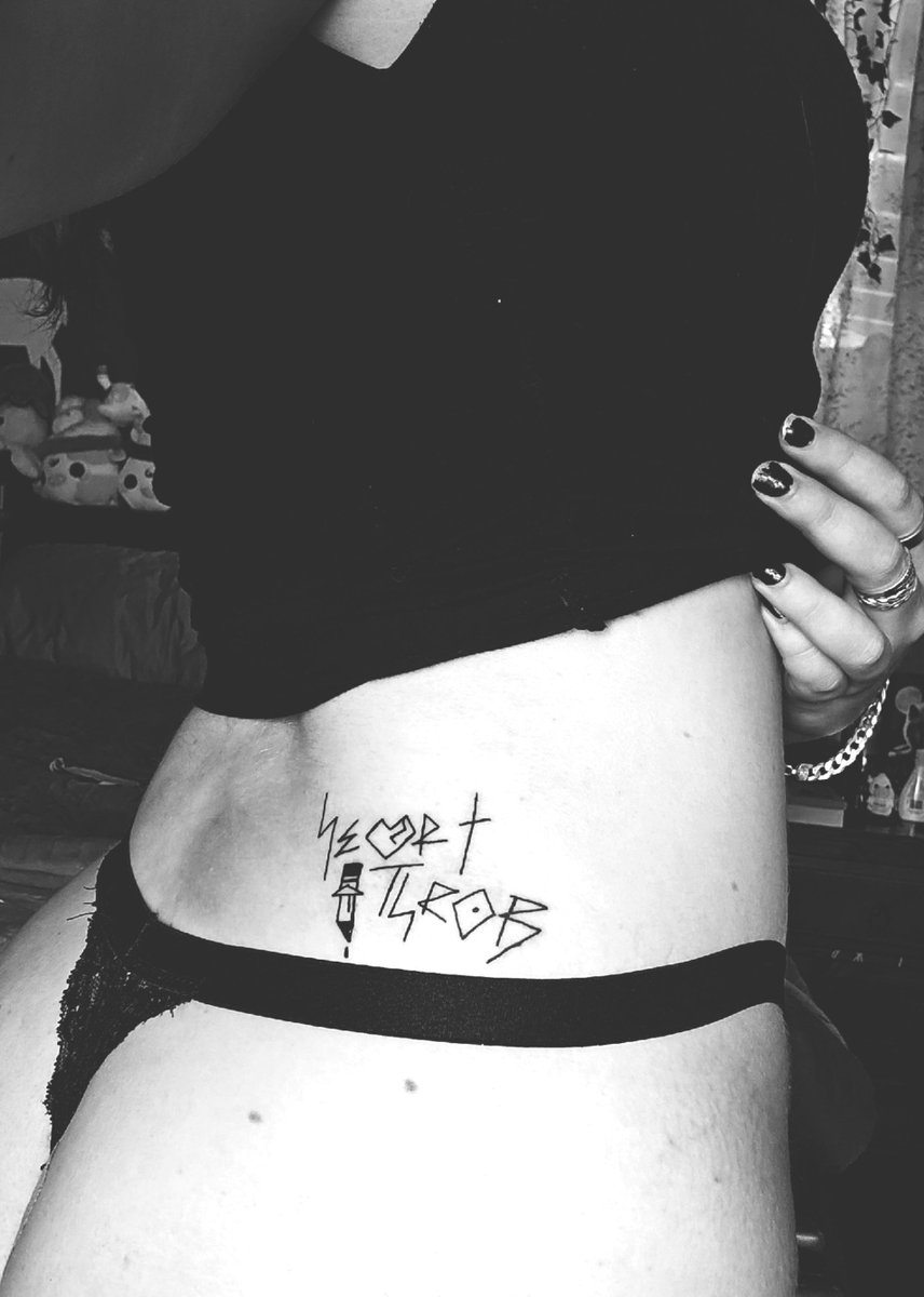 thekorbzeffect's tweet photo. fuck it. new tattoo 🔪
(damn, this rygos thing for life, huh?) https://t.co/Nnqbbj34S7