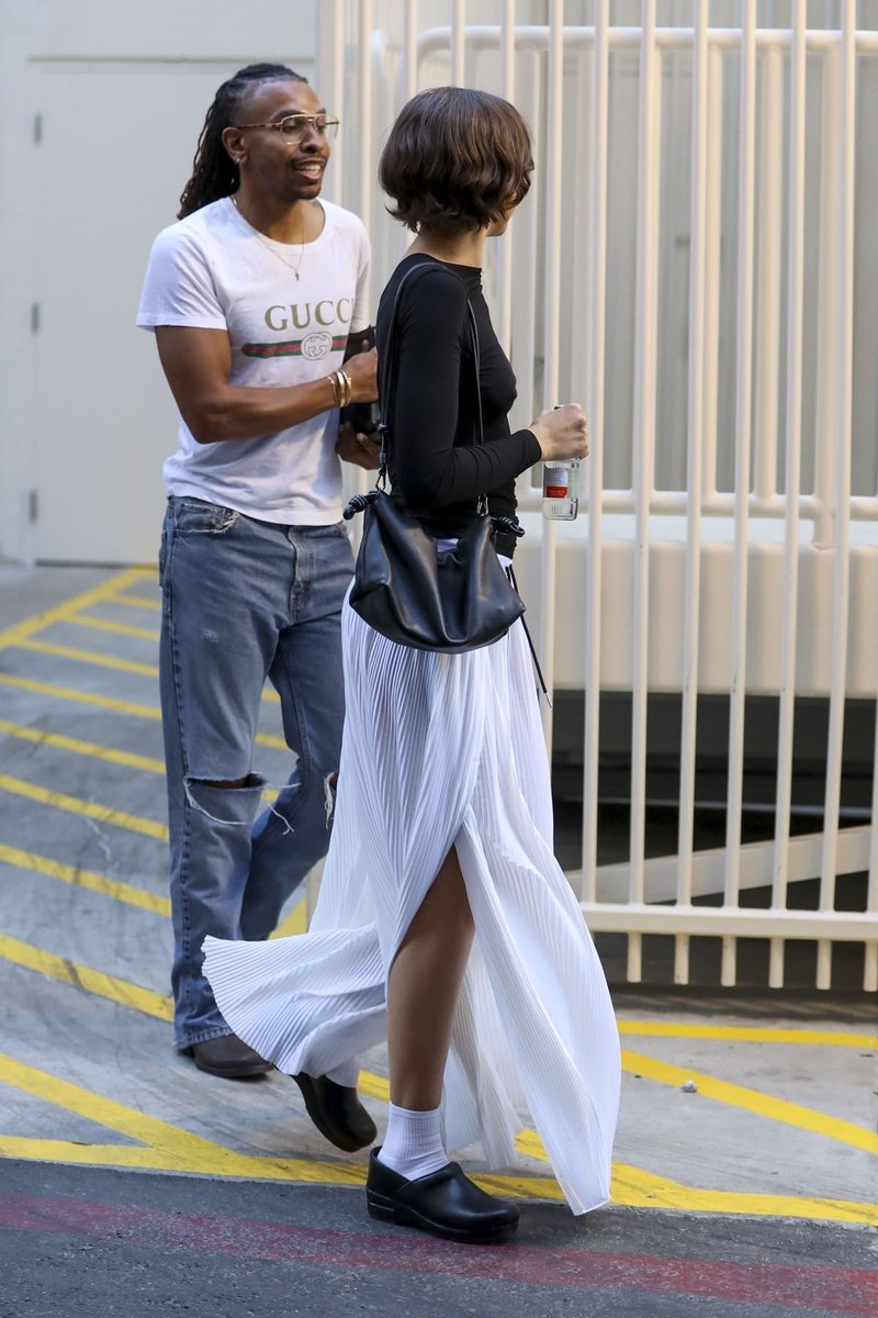 cute_naia_'s tweet photo. Zendaya was spotted with another dude in Beverly Hills and they looked a little bit close. Who could he be? https://t.co/VvPOWKZI7m
