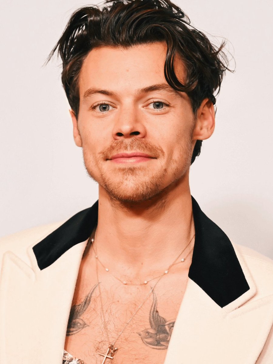 sssnikinsss's tweet photo. This is a dick.
This is a banana shaped dick at the end of chain.
This is a banana shaped dick at the end of a chain that has hung around the neck of Harry Styles for over 5 years.
Ask your straight male friends if they would wear it! 🍌 https://t.co/aYDK2R8J7b