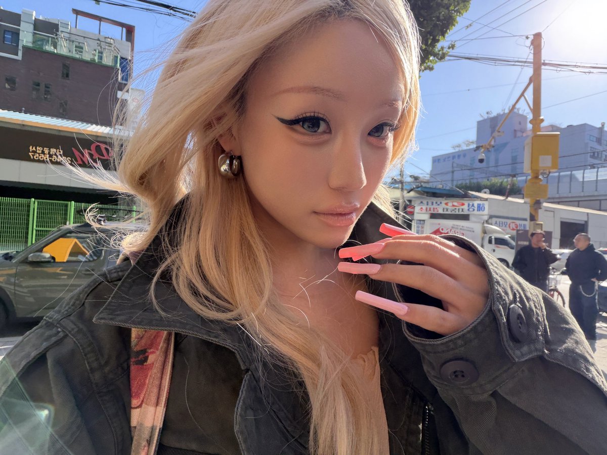 miraebabo's tweet photo. 나오늘완전존예룐이네 https://t.co/D9TuFImTSN