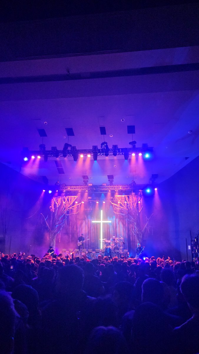 NovasLfisLnly's tweet photo. Knocked Loose 🧵 (1/3) https://t.co/PefuEZtLJg