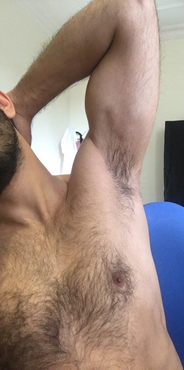 ydtkfs's tweet photo. مين يجي يشم و 👅👅 https://t.co/uFoNvmE1A4