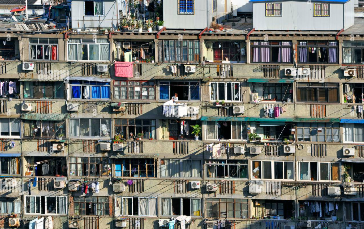 Wardalock1's tweet photo. @QXterminator985 @melihgs05 average chinese home https://t.co/i1kuIrVtLE