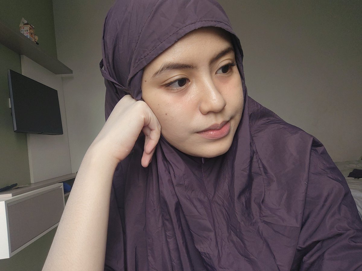 amaliadwinrhma's tweet photo. selamatkan foto ini dr faker faker dan ai https://t.co/z9mj7nGA0l