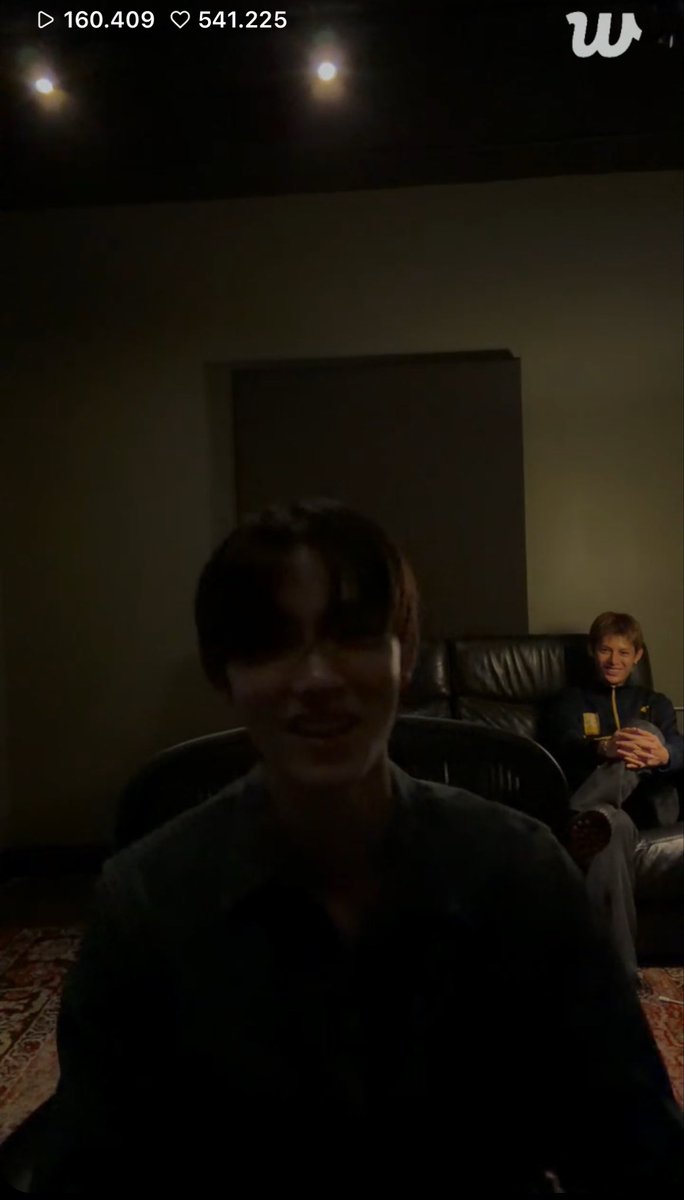 eyanngantuk's tweet photo. sekarang 😭 seonghyeon 😭 yang 😭di sidak 😭 https://t.co/0NQtB3tWxj