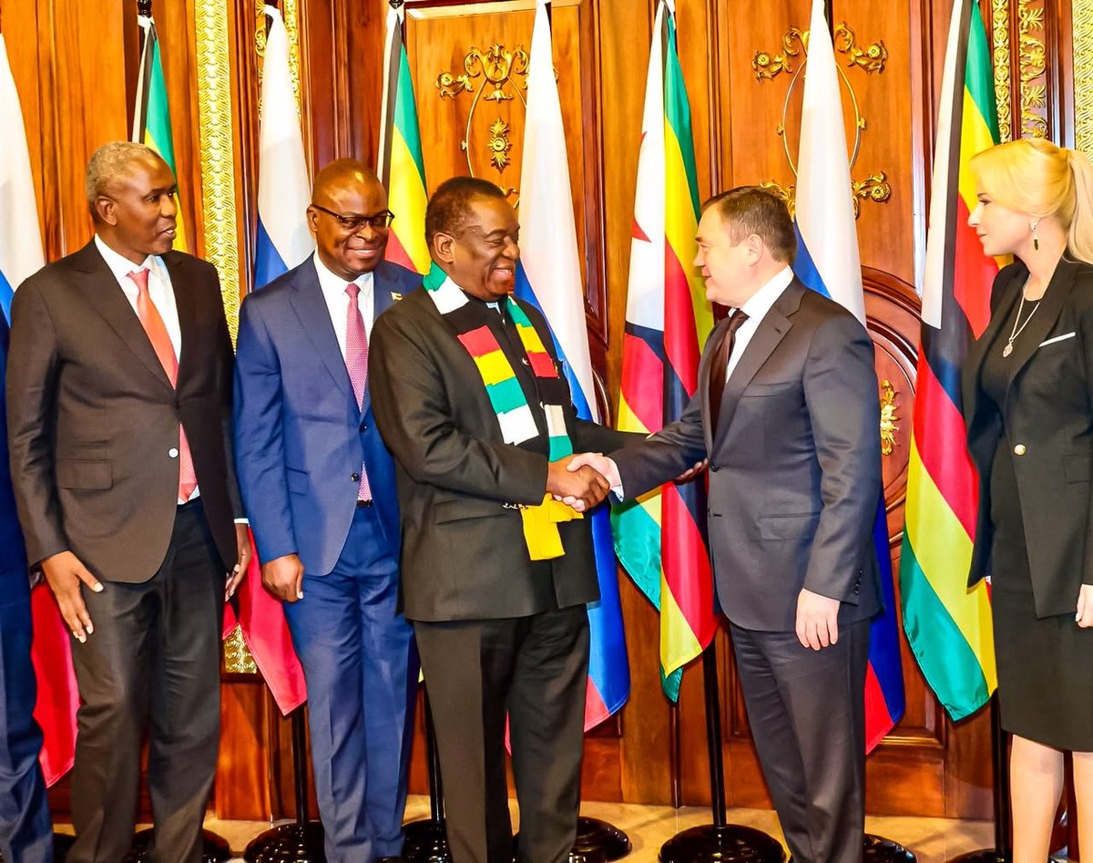 masibanda_'s tweet photo. Cde Trabablas and cde Nhamoyapera https://t.co/2Fi9cenCIa