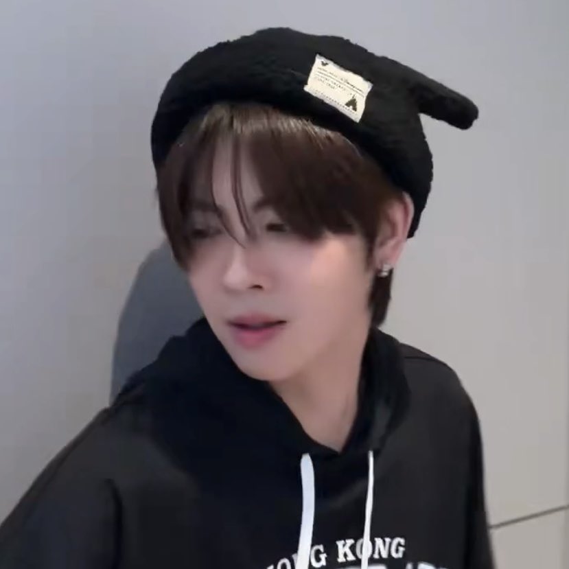 myfirstloveone's tweet photo. อยากเหมาบีนนี่มาให้น้องเฟิ้ดใส่ 🐰🤲🏻 https://t.co/bUnRx9wkC7