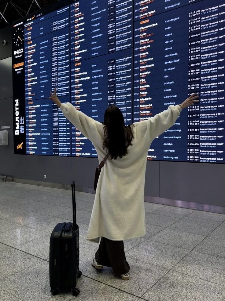 _GirlSay's tweet photo. manifesting a life where booking international flights feels as normal as ordering coffee https://t.co/ijD81qkVrZ