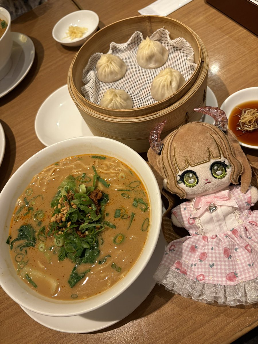 Mayu1118222's tweet photo. 今日はくまちゃんとイノワのポップアップを覗きに行ってランチ食べてからの私もポップアップに行ってきました！
お洋服はイノワの邸宅のすみれJSKでした♡
くまちゃんとベビちゃんとワイワイポップアップ見たり、その後あいちゃん、らぱんさん、たぬきさんとお茶しながらワイワイしたり楽しかった〜♡ https://t.co/fzT0k2rK6s