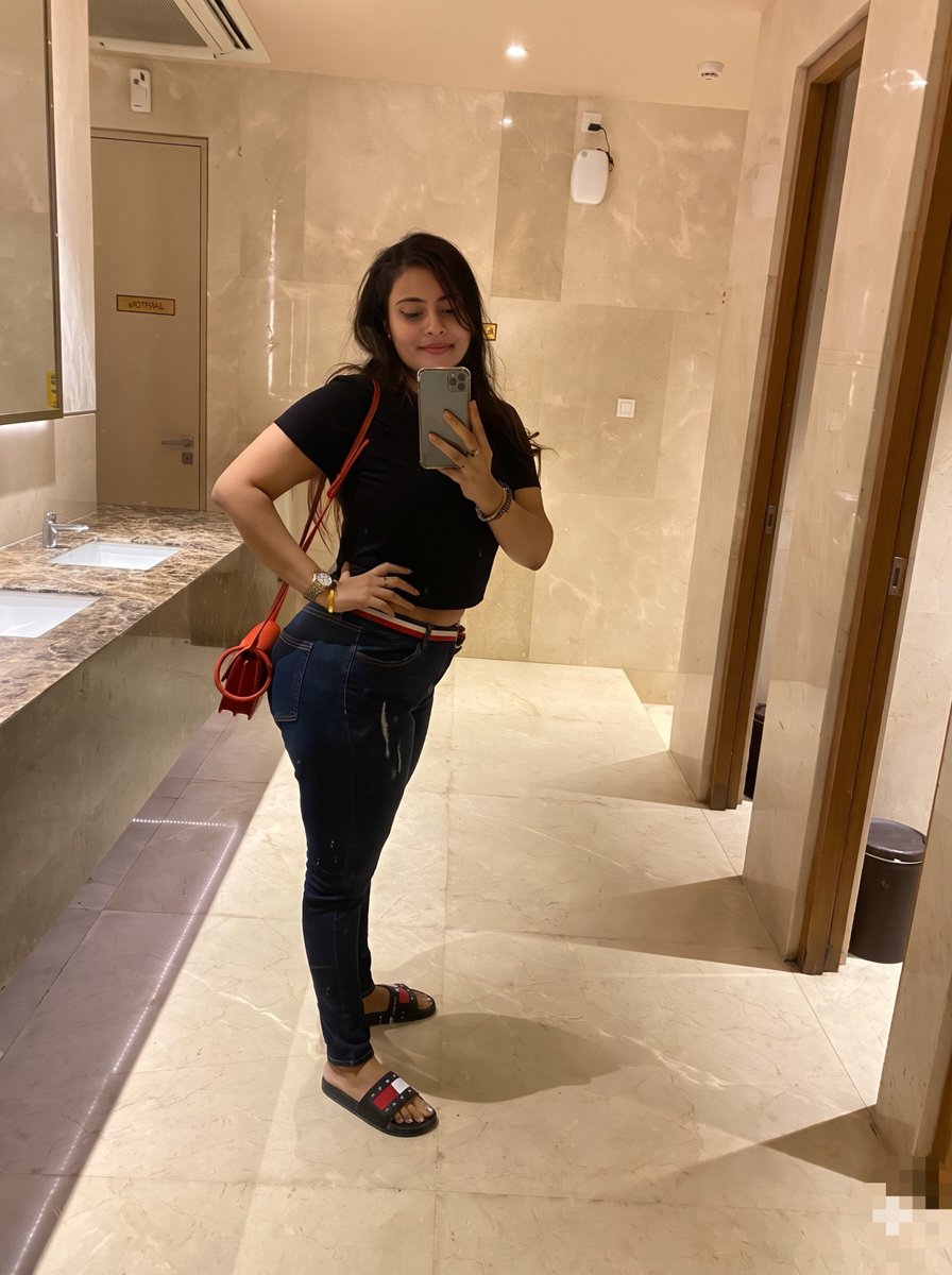 archuuuuiyer's tweet photo. Selfie paithyam 😁 https://t.co/FVWhDobTtZ