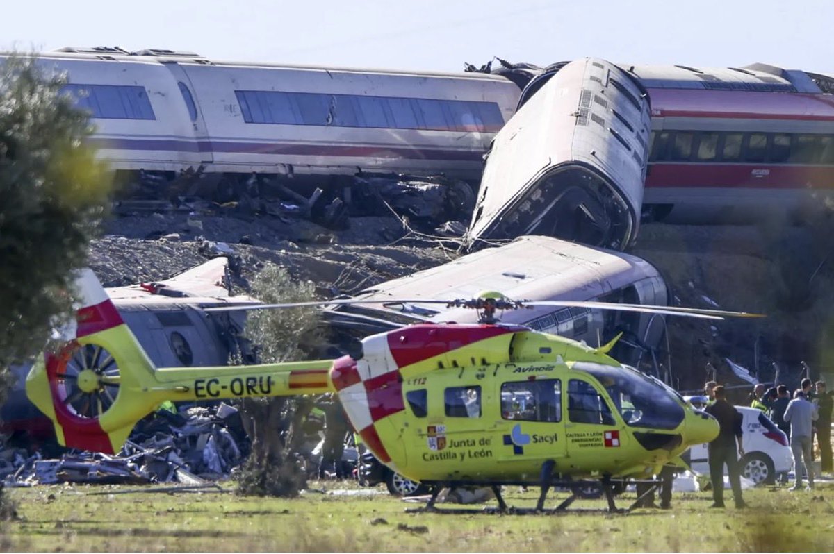 IraninSpain's tweet photo. La Embajada de Irán en Madrid expresa sus más sinceras condolencias a las familias de las víctimas y al pueblo español por el trágico accidente ferroviario en #Toledo. 
Trasladamos nuestra solidaridad a los afectados y deseamos una pronta recuperación a los heridos. https://t.co/lm8UYgK9iD