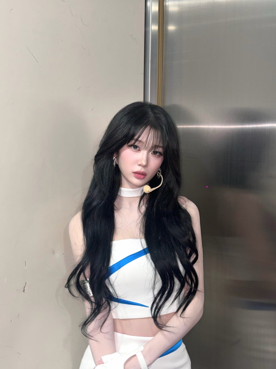 triplescosmos's tweet photo. andless endless.🖤

#tripleS #트리플에스
#YuBin #유빈 https://t.co/5x2oo4735f