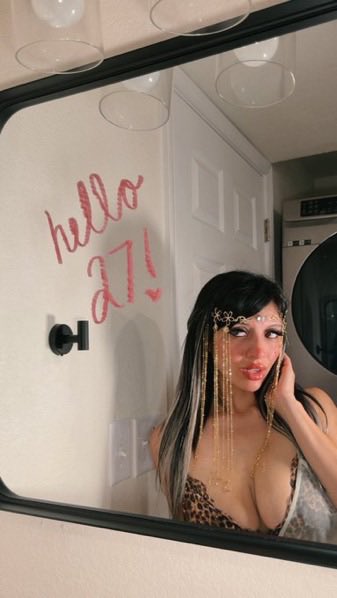 Sedlolff's tweet photo. Bday girl 🧒 

Send pics for free today , dm https://t.co/00H5iREd7P