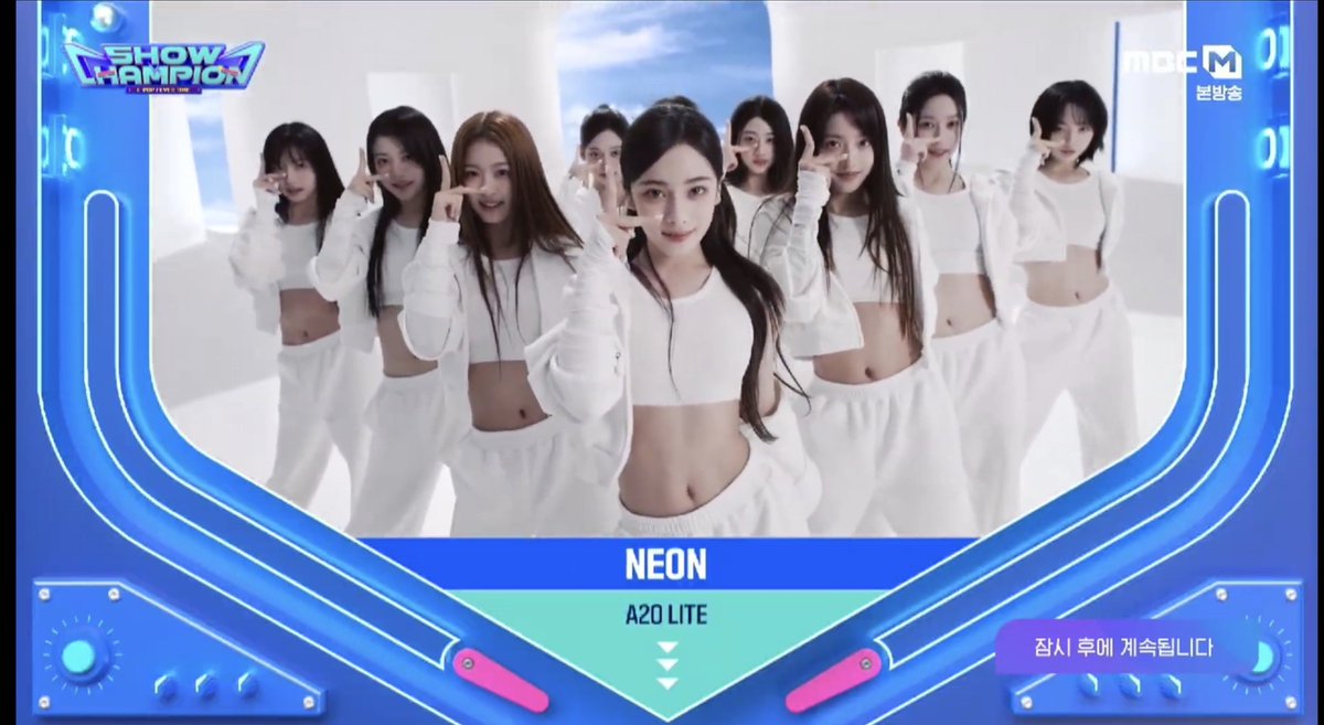 A2OLITETEAMVOTE's tweet photo. A2O LITE is nominated for first place on Show Champion. I hope we win 🕯👏

#A2OLITE #NEON https://t.co/TROeBzc5cU