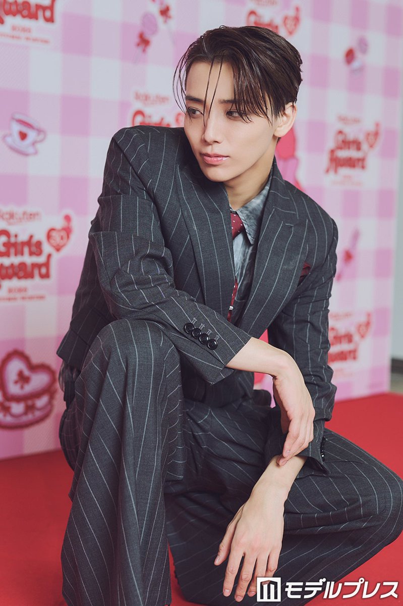 modelpress's tweet photo. ONE N’ ONLY・HAYATOインタビュー

「Yes! 東京」ワビサビニキとしての心境
毎回のパフォーマンスでのこだわりとは
https://t.co/NVQu5I8jCb

ソロランウェイ メンバーからの反応は？
「それぞれの活動に対する関心が非常に高いので、毎回プレッシャーです（笑）」

@onenonly_tokyo @takaohayato_mg https://t.co/cIB18Getcr