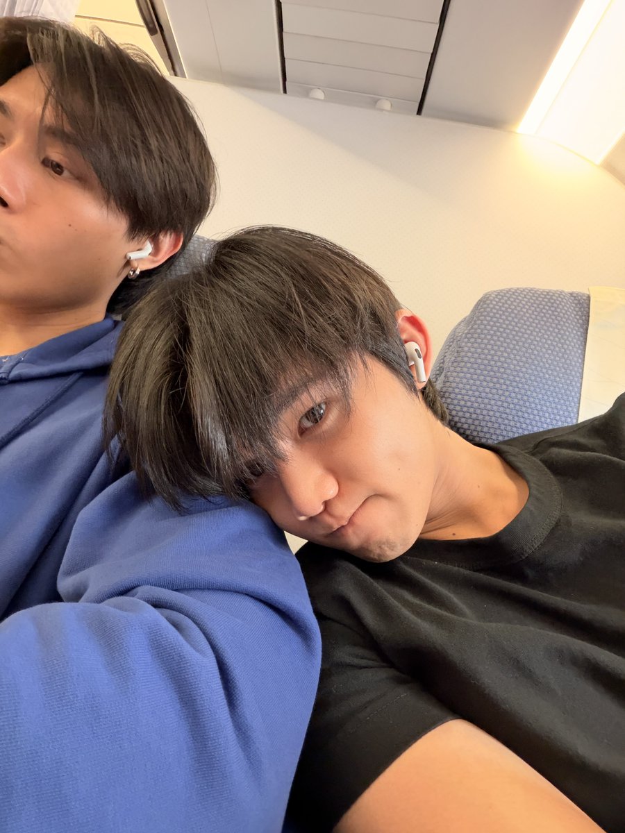 mii_iin_'s tweet photo. ✈️ https://t.co/CF7BGNqc2p