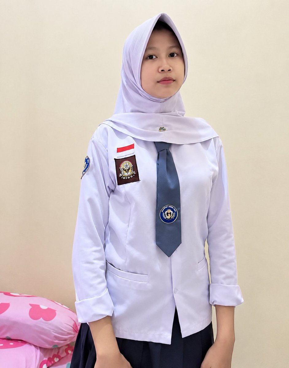 nazrsis's tweet photo. Adek Susah masuk 
https://t.co/rwl1f60KCV

Malam Rabu Netflix wataaa https://t.co/A73MiZqfM9