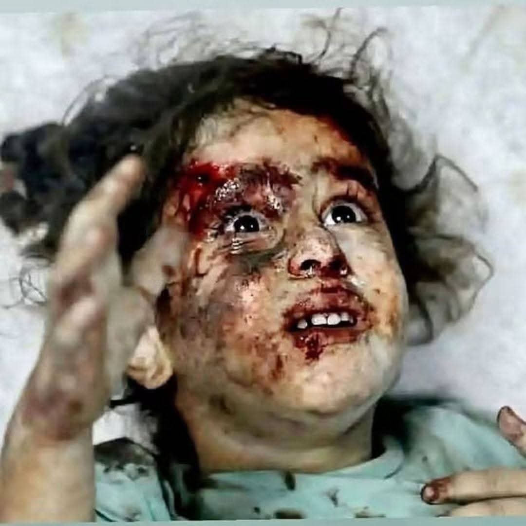 DrAlshameery's tweet photo. @AbdullahBohaisi @fedaaadeen1 الحوثي دمار ووبال على اليمن 
قتل وشرد ودمر في اليمنيين 
نفس أعمال وممارسة الصهاينة في اليمن 
انظر فقط إلى جرائمه هذه الأيام في قرى صبر بمدينة تعز https://t.co/ocFhfF5BID