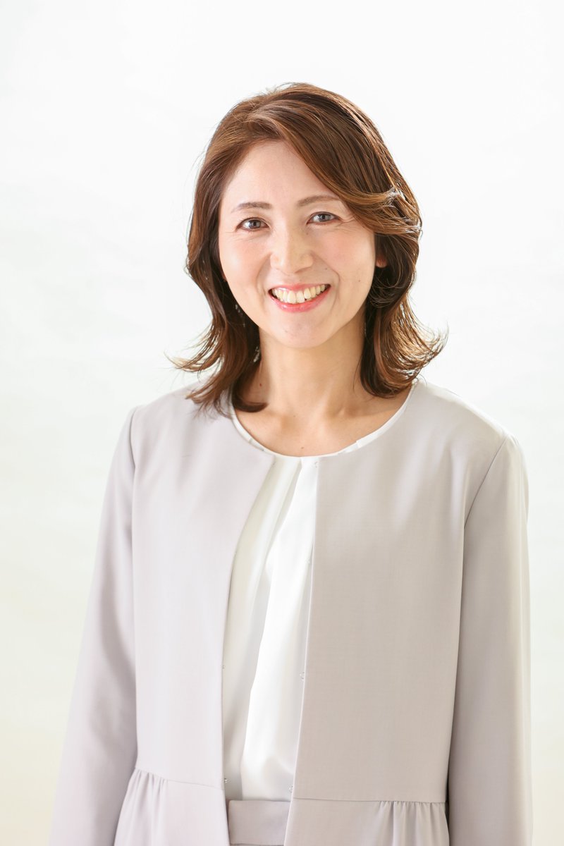 san11tonegawa's tweet photo. 参政党　兵庫県姫路市政改革委員の利根川美保子です。
姫路市香寺町で生まれ育ち4人の子育中です。
地域の方々と食育や子供食堂、世代間交流等の活動をしています。
子供が笑顔で育ち、皆が安心して暮らせる街にするため、「子育て世代の声を市政に届けたい」と思います。
よろしくお願いいたします。 https://t.co/u4JBfsmyS0