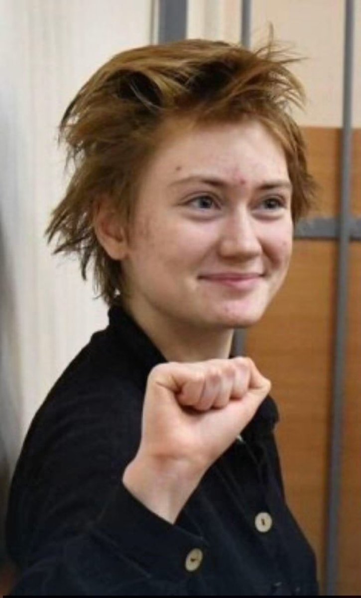 Gianl1974's tweet photo. 1/3
In a St. Petersburg courtroom, a 19-year-old girl delivered a speech of incredible courage—in Putin’s Russia.

The student, Daria Kozireva, was on trial for "discrediting the army" (Part 1 of Article 280.3 of the Criminal Code of the Russian Federation)—for having affixed a piece of paper featuring a poem by Taras Shevchenko to a monument of the Ukrainian poet, on the anniversary of the full-scale invasion. Here is his final word:

⸻

"If Taras Grigorievich were to happen upon our time, people here might expect me to say something that would leave him struck into silence. But no. He wouldn’t even be surprised—not in the slightest. A all-too-familiar scene would unfold before his eyes: Muscovy, creeping forward once again.

Naturally, this war did not begin in 2022. Even in the narrowest sense, one could consider 2014 the starting point—a conflict initiated by the Russians themselves, who bear the guilt for every drop of blood shed. In a broader sense, however, this war has been raging for hundreds of years.

It is a peculiar feature of Russian history: regardless of which regime holds power, some internal, quasi-religious impulse within that regime simply refuses to let Ukraine go in peace. Tsars, Communists—it makes no difference what guise they wear; they are all the same.

After all these centuries, one would think they might finally grasp a simple truth: just leave. Yes, Moscow has won many times, but it has never achieved a definitive victory—and it never will. The Ukrainian people will no longer permit it. They have had enough.
Those who crave occupation have never understood this. They are not particularly intelligent, no matter how much they might wish to appear otherwise. No one granted them the right to dictate Ukraine’s past or its future. They fail to realize that Ukrainians have no need for an 'elder brother'—and certainly not for the notion of a 'triune Russian nation.'

Ukraine is a free nation—a truly free nation—and it shall determine its own destiny.
As for those who parrot the invader’s narratives—the Ukrainian people will hold them in contempt. And there is no need to start talking about 'nationalists'..." ...Ukrainians." You are bringing this about yourselves.

If you push your way into Ukraine — you will find out. And perhaps quite painfully.
I sincerely hope the Russians remember these fundamental truths:
Ukraine — once again — is a free nation. It will decide for itself which path to take, whom to consider a brother, and whom to regard as an enemy. It will decide for itself how to treat its own history. And, furthermore, it will decide for itself which language to speak.

I believe I am stating the obvious, yet for many, these things are not yet obvious at all. Putin cannot even conceive of Ukraine as a sovereign nation. And there is much else that eludes his understanding — such as human rights or democratic principles.

Even those who are supposedly opposed to the Putin regime do not always grasp this. They do not always understand that Ukraine, having paid for its sovereignty with blood, will decide for itself how to live.
I want to believe that with the arrival of democracy, this attitude will change. I want to believe in a future where Russia abandons its imperialism — whether overt or covert. God willing. May it only be God’s will.

I have already mentioned, during various discussions, that any talk of "chains" in relation to Ukraine would be inappropriate today. Ukrainians will no longer allow themselves to be humiliated. And, indeed, they do not permit it now.

Yet, in the time of Shevchenko, chains were, unfortunately, a reality. His poetry did not contain calls to fight the Muscovites; the time was not right, and the hopes were not the same. His patriotic creative work is a cry—a cry over the cruel fate of Ukraine, a cry for the forgotten glory of the Cossacks, and a cry over the errors and defeats that led Ukraine to lose its freedom.