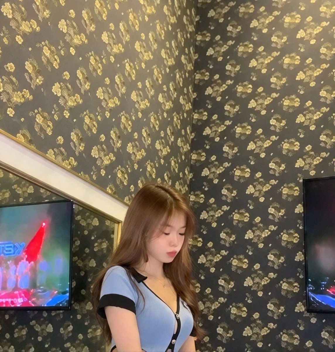 muteuit's tweet photo. full drama 26 menit bareng pcr temen

https://t.co/JnyWEoWhtt https://t.co/Uh94k7CKCi