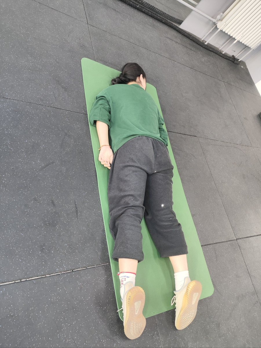 Tmh2ApxhCCb5Wg2's tweet photo. [倥亓のそばで趴握しながら、ゆっくり練習中]， https://t.co/7fooqSWs0R
