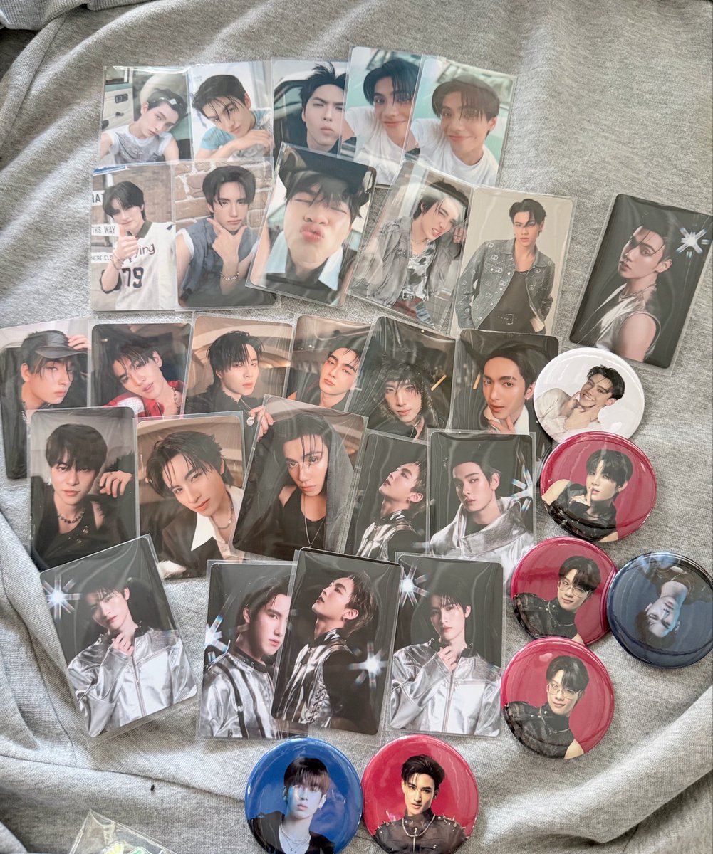 CaeNpha's tweet photo. ใบละ50฿ ทุกใบค่ะ 
ค่าส่งเหมาๆ40฿ 
กาชาปองสอบถามได้ค่ะ 
#ตลาดนัดBUS 
#ตลาดนัดdice https://t.co/w5xrrKCKsL