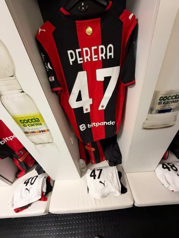Chaththa_R's tweet photo. 🇱🇰 HISTORY IN THE MAKING TONIGHT? ⚽

Milan Futuro’s 19-year-old defender Nirash Perera is in AC Milan’s first-team squad against Bologna at San Siro.

If he takes the pitch, he’ll officially become the first-ever player of Sri Lankan heritage to play in Serie A.🇱🇰🇮🇹 https://t.co/H7s4mG2jK7