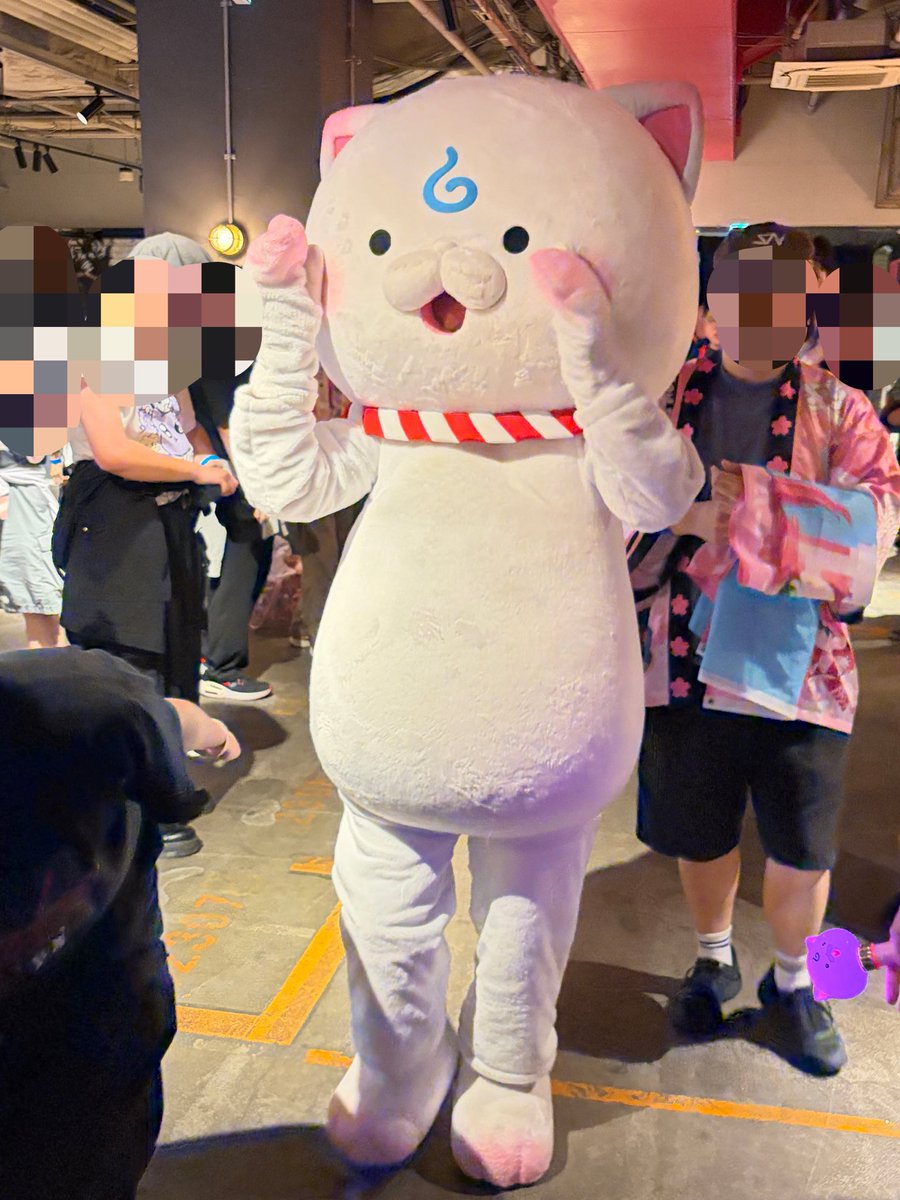 kimuemomn's tweet photo. その35Pご来場は聞いてないwwwwww
#35P前夜祭 https://t.co/pVfEndMxZB