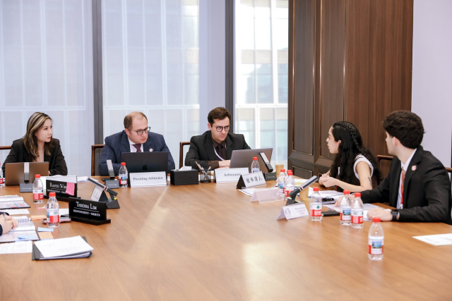 thisisGBA's tweet photo. #Legal | 🏛️ The 2026 FDI Moot global finals opened in #Shenzhen (Oct 23–27) — the first time in #China! Nearly 400 law students from 33 countries are competing in English. #SCIA noted this marks a historic moment for Shenzhen's role in global arbitration. In 2025, SCIA handled 14,000+ cases worth 154.3 billion yuan. ⚖️

https://t.co/g9HJ374vx1

#FDIMoot #Arbitration #InternationalLaw