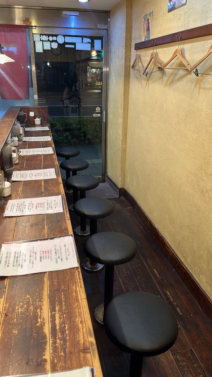 rafflescurry06's tweet photo. 住んでる人、会社がある人、帰りの通り道の人、期待しても全く来ませんので、ロケットナウのデリバリーを是非ともご利用くださると嬉しいです☺️

御徒町『ラッフルズカリー』 https://t.co/9Fs7pZuVJm
