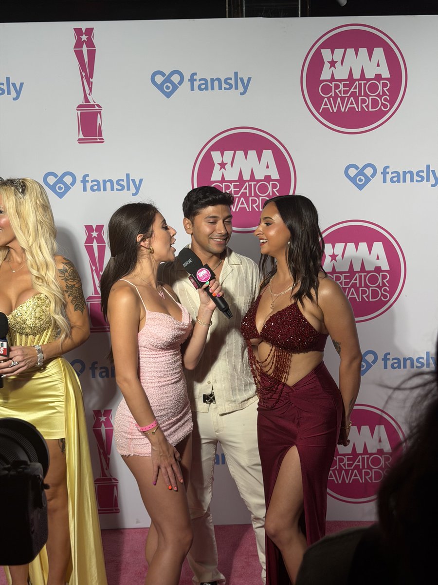 violetsumm38346's tweet photo. Two of my favorite people @MaxFillsYouUp and @HaileyRoseFucks  💜💜 https://t.co/v2njseJmjy