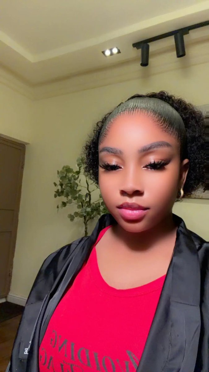 glowinvee's tweet photo. Taking care of myself because I deserve to be happy and at peace🌹♥️ https://t.co/j9qSf2ha5c